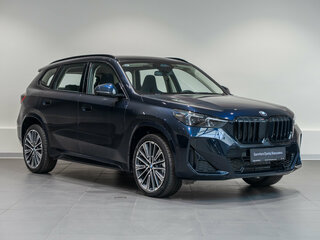 2026 BMW X1 Long 25Li xDrive III (U11/U12), чёрный, 5850000 рублей, вид 3