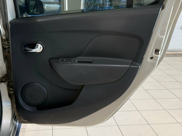 2016 Renault Sandero Stepway II, бежевый, 690000 рублей - вид 16