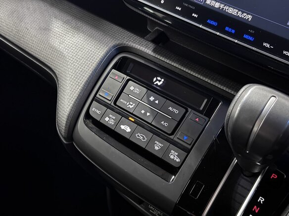 2017 Honda Stepwgn Spada V, чёрный, 2030000 рублей - вид 13
