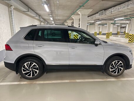 2018 Volkswagen Tiguan II, белый, 2200000 рублей, вид 4
