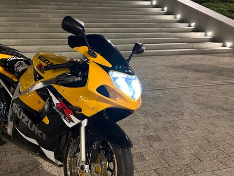 2001 Suzuki GSR 600, жёлтый, 360000 рублей, вид 1