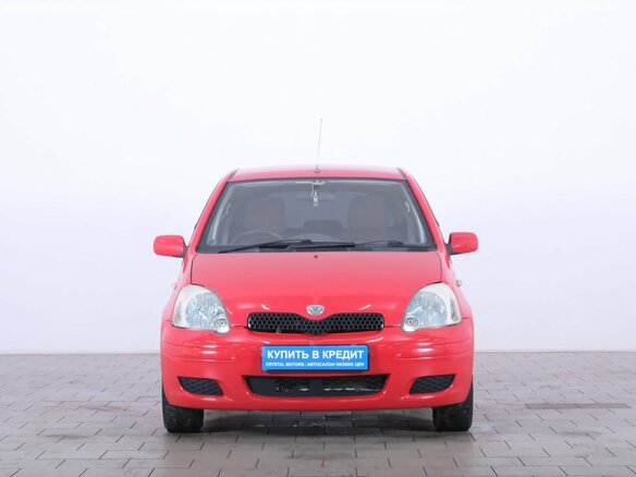 2002 Toyota Vitz I (P10), красный, 479000 рублей - вид 1