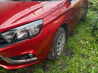 2021 Lada (ВАЗ) Vesta I, красный, 940000 рублей, вид 2