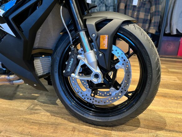 2025 BMW S 1000 R, чёрный, 2049000 рублей - вид 9