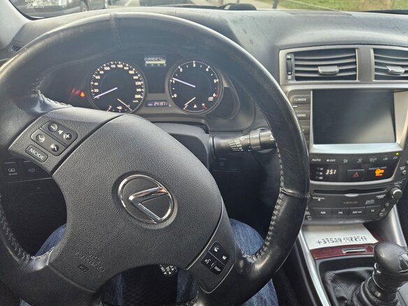 2006 Lexus IS 220d II, серебристый, 990000 рублей - вид 4