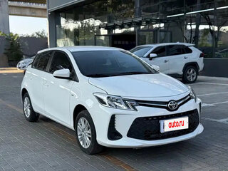 2023 Toyota Vios III Рестайлинг, белый, 1500205 рублей, вид 1