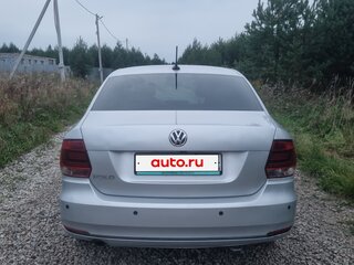 2019 Volkswagen Polo V Рестайлинг, серебристый, 650000 рублей, вид 3