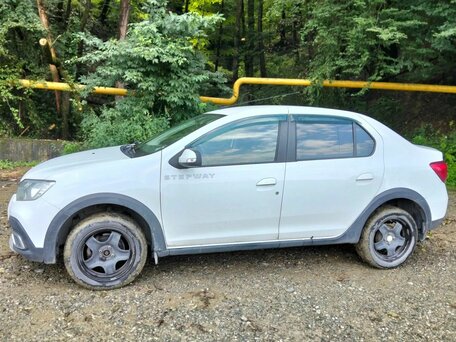 2019 Renault Logan Stepway II Рестайлинг, белый, 950000 рублей, вид 4