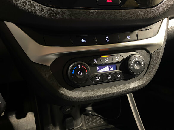 2020 Lada (ВАЗ) Vesta SW Cross I, коричневый, 1070000 рублей - вид 12
