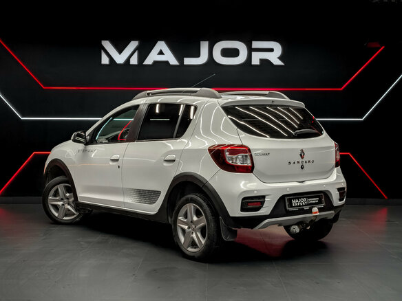 2018 Renault Sandero Stepway II Рестайлинг, белый - вид 6
