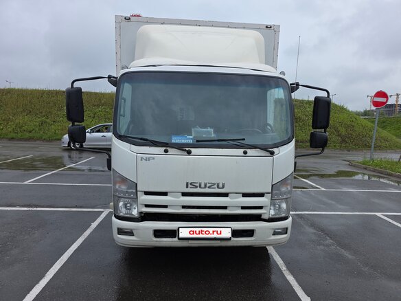 2013 Isuzu Elf (N-series), белый, 1750000 рублей