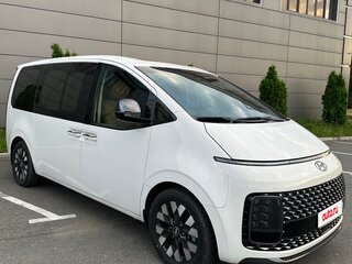 2021 Hyundai Staria I, белый, 4700000 рублей, вид 3