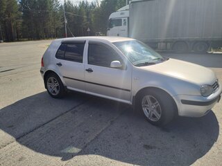 2002 Volkswagen Golf IV, белый, 310000 рублей, вид 3