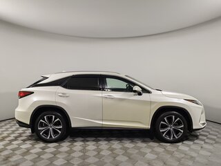 2022 Lexus RX 300 IV Рестайлинг, белый, 5850000 рублей, вид 4