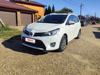 2013 Toyota Verso I Рестайлинг, белый, 1450000 рублей, вид 4