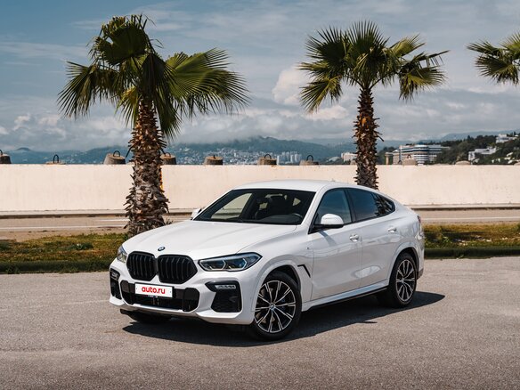 2020 BMW X6 40i III (G06), белый, 7499900 рублей - вид 25