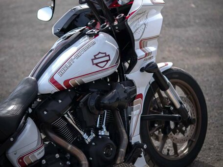 2024 Harley-Davidson Low Rider ST, белый, 2650000 рублей, вид 2