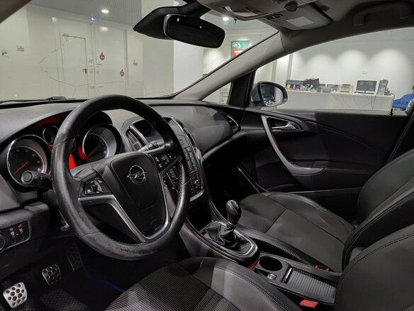 2011 Opel Astra J, серый, 495000 рублей - вид 15