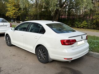 2015 Volkswagen Jetta VI Рестайлинг, белый, 1500000 рублей, вид 3