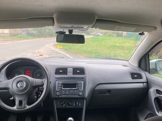 2013 Volkswagen Polo V, серебристый, 415000 рублей, вид 5