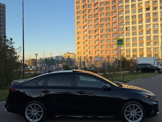 2021 Kia Forte III Рестайлинг, чёрный, 2350000 рублей, вид 4