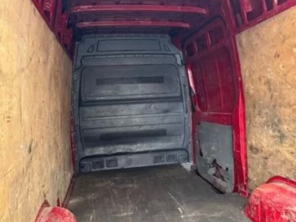 2014 Mercedes-Benz Sprinter, красный, 1700000 рублей - вид 7