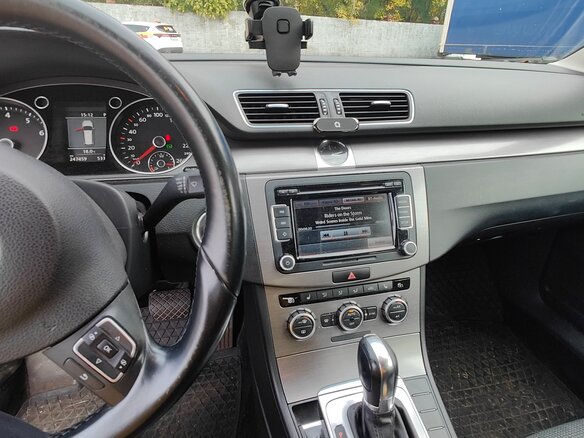 2013 Volkswagen Passat B7, серебристый, 1100000 рублей - вид 4