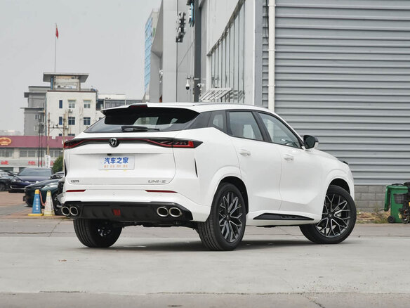2026 Changan UNI-Z, белый, 2090000 рублей - вид 3