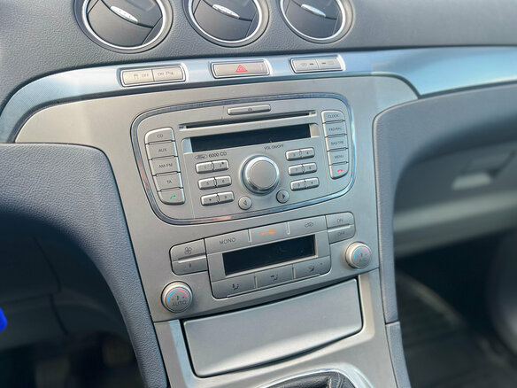 2007 Ford S-MAX I, зелёный - вид 13