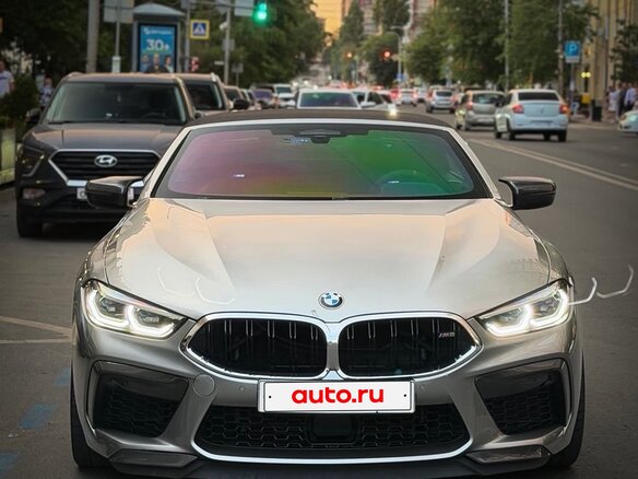 2020 BMW M8 I (F91/F92/F93), серебристый, 12500000 рублей - вид 1