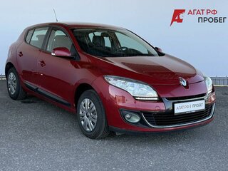 2013 Renault Megane III Рестайлинг, красный, 870000 рублей, вид 3