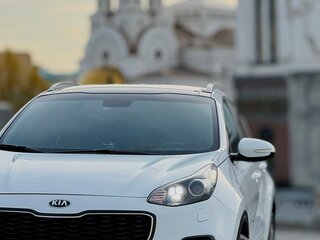 2017 Kia Sportage IV, белый, 1940000 рублей, вид 3