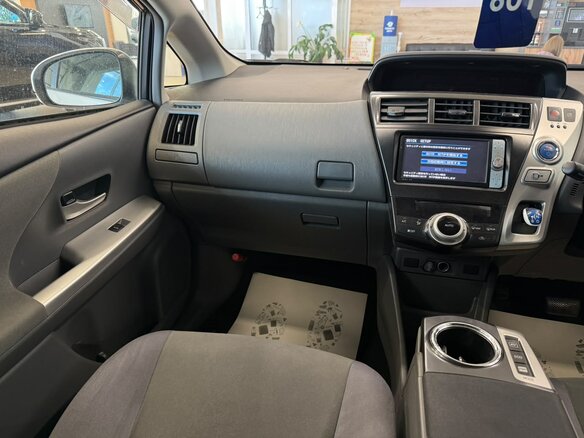 2012 Toyota Prius Alpha I (ZVW40/41), белый, 1349000 рублей - вид 14