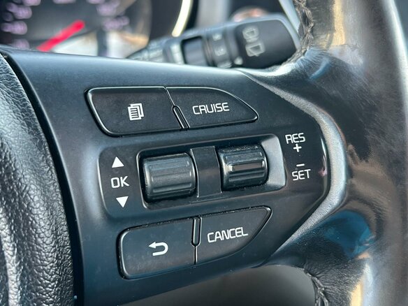 2017 Kia Carnival III, чёрный, 2290000 рублей - вид 21