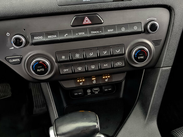 2017 Kia Sportage IV, белый - вид 20
