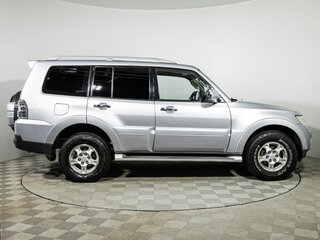 2007 Mitsubishi Pajero IV, серебристый, 999777 рублей, вид 4