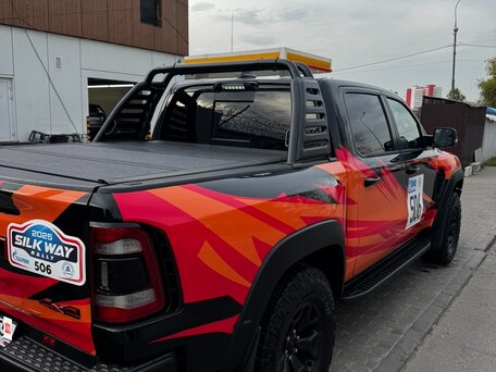 2023 Ram 1500 Crew Cab TRX V, чёрный, 13500000 рублей, вид 2