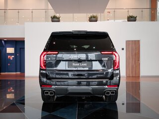 2026 GMC Yukon V Рестайлинг, чёрный, 18850000 рублей, вид 4