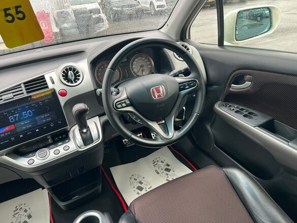 2010 Honda Stream II Рестайлинг, белый, 1279000 рублей - вид 17