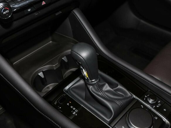 2025 Mazda 3 Axela IV (BP), чёрный, 3600000 рублей - вид 10