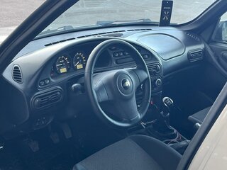 2017 Chevrolet Niva I Рестайлинг, серый, 580000 рублей, вид 2