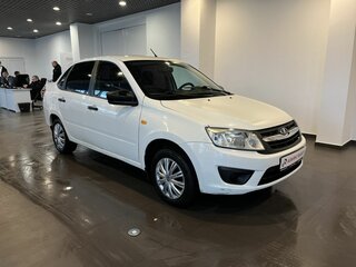2017 Lada (ВАЗ) Granta I, белый, 422000 рублей, вид 1