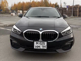 2020 BMW 1 серии 118i III (F40), чёрный, 1515000 рублей, вид 2