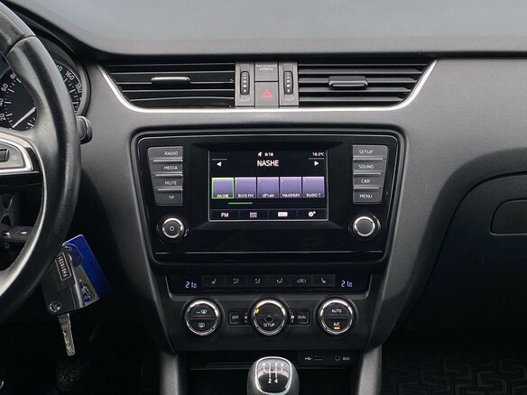 2014 Skoda Octavia III (A7), белый, 849000 рублей - вид 11