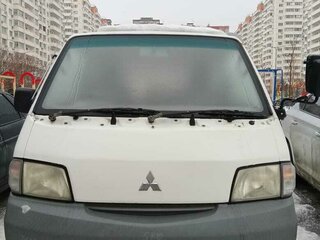 2002 Mitsubishi Delica Van IV, белый, 630000 рублей, вид 3