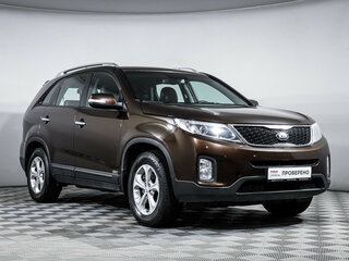 2017 Kia Sorento II Рестайлинг, коричневый, 2030000 рублей, вид 3