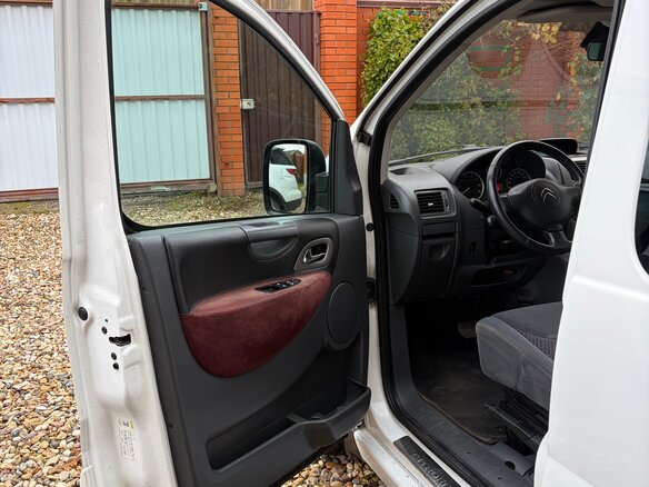 2014 Citroen Jumpy II Рестайлинг, белый, 1850000 рублей - вид 6