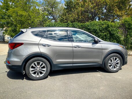 2016 Hyundai Santa Fe III Рестайлинг, серебристый, 2200000 рублей, вид 4