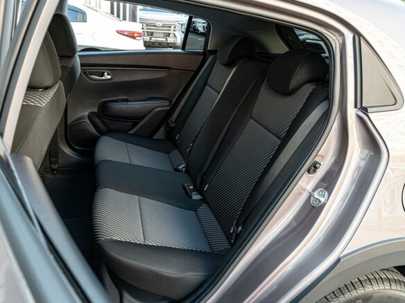 2020 Kia Rio X-Line IV, коричневый - вид 8