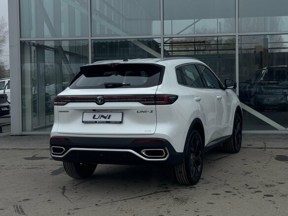 2026 Changan UNI-S I Рестайлинг, белый - вид 8